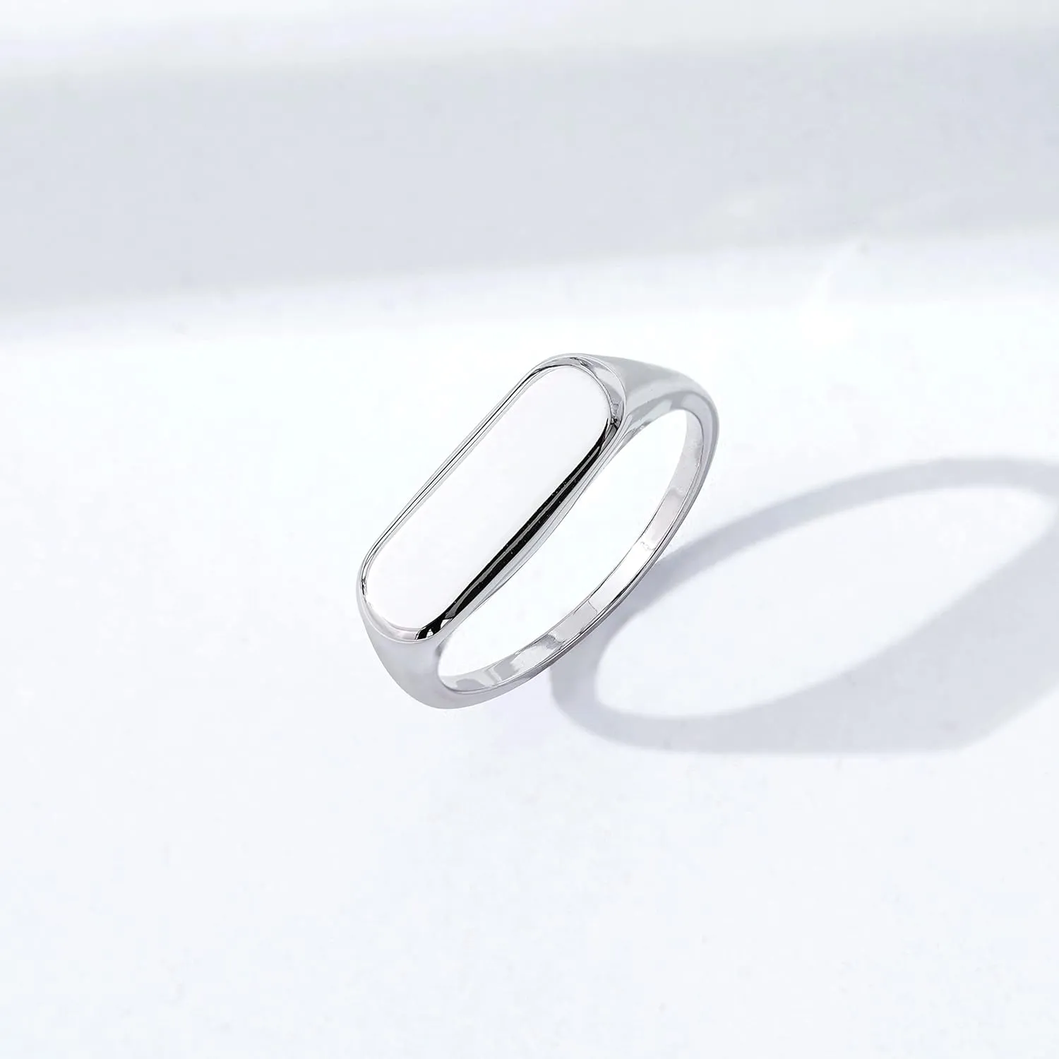 Amazon Essentials 14K Plated Sterling Silver Round Signet Ring