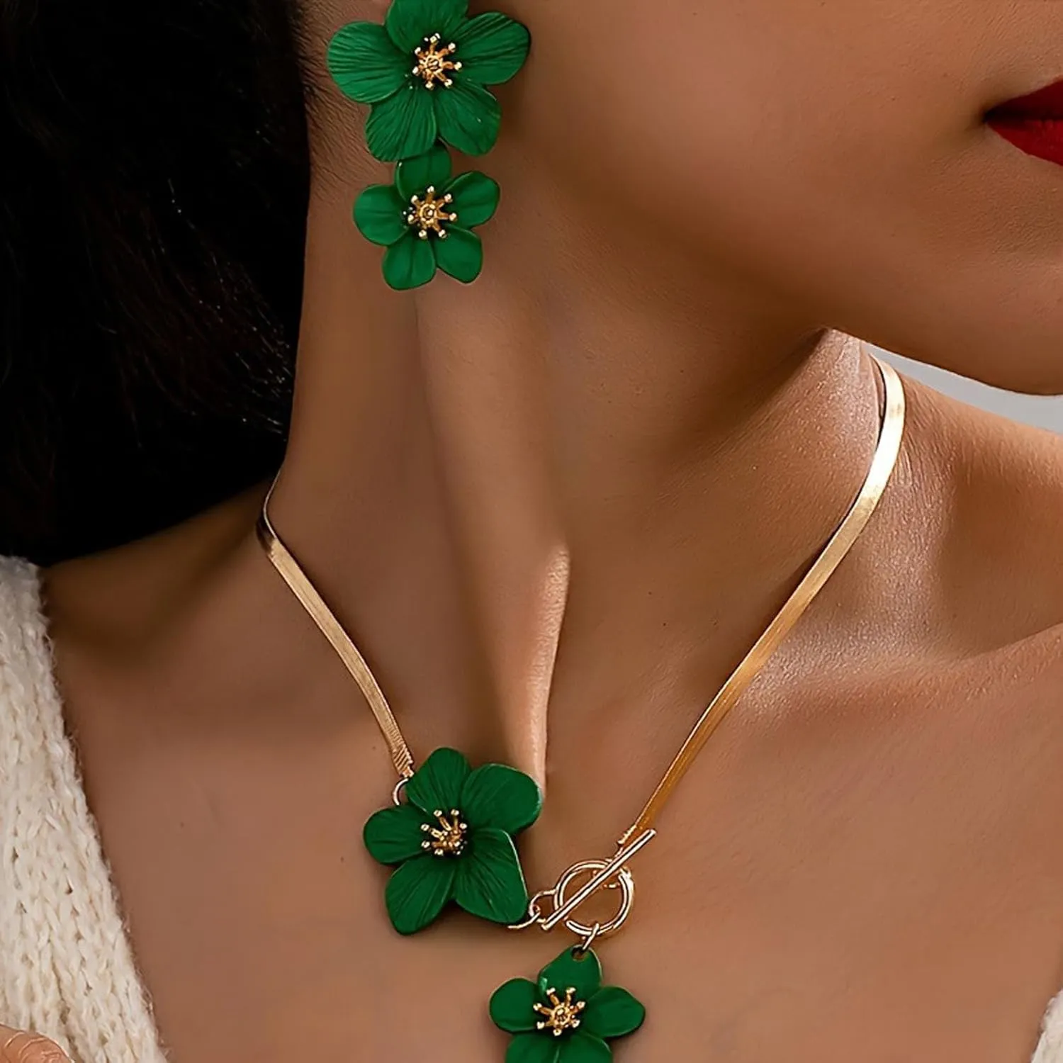 Angyape Chunky Gold Flower Earrings Necklace Set White Flower Pendant Necklace for Women Statement Large Floral Dangle Earrings Spring Trendy Jewelry Dresses