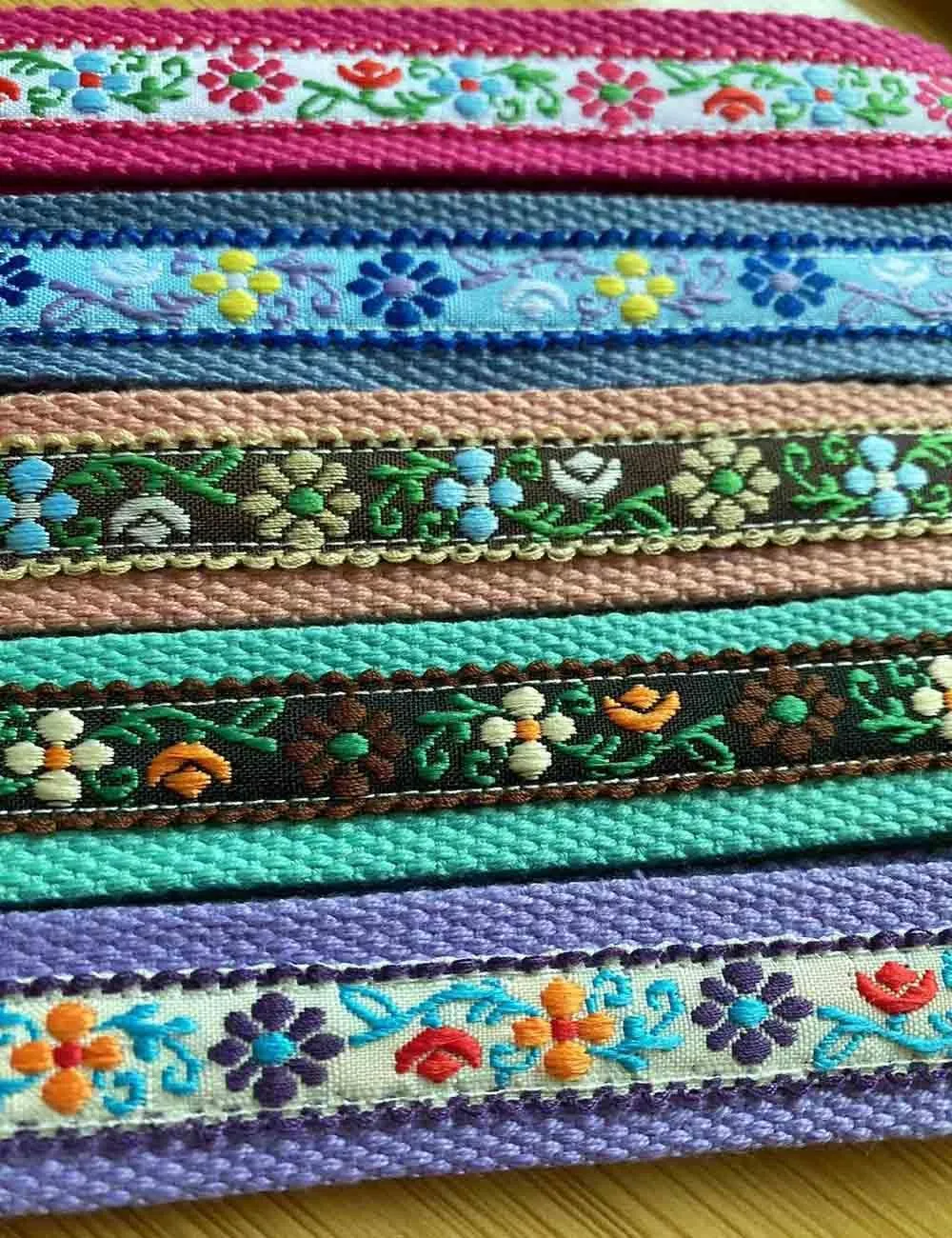 BattleTim Key Fob Keychain Wristlet Floral Embroidered Car Key Chain Holder Handmade Fabric Key Fobs Wristband for Women