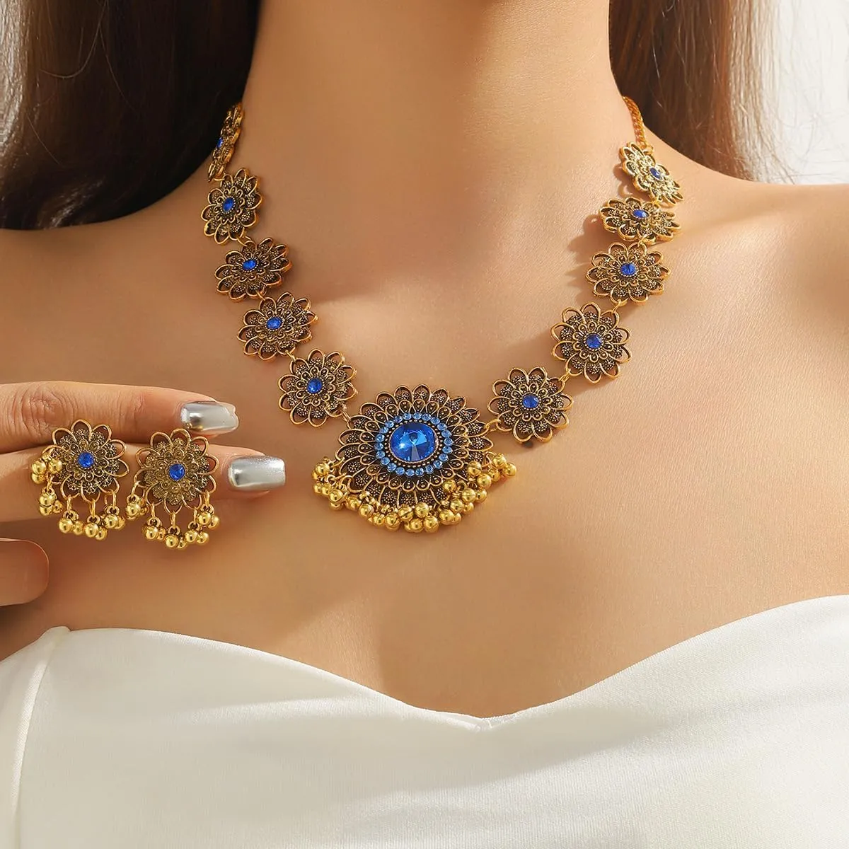 Bethynas Indian Jewelry Set for Women Boho Gold Crystal Flower Choker Necklace Retro Dangle Drop Earrings Traditional Bridal Wedding Belly Dance Accessories Set