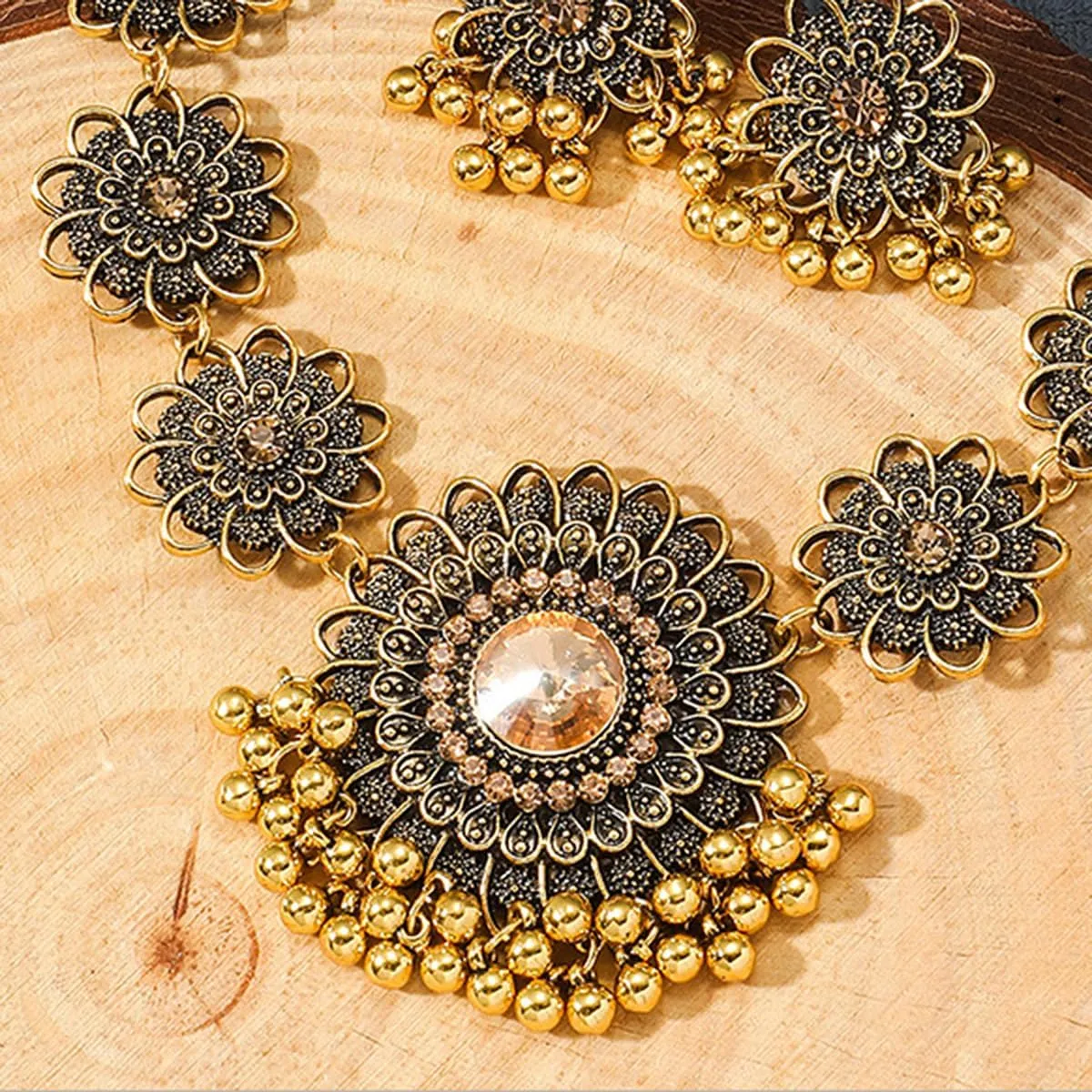 Bethynas Indian Jewelry Set for Women Boho Gold Crystal Flower Choker Necklace Retro Dangle Drop Earrings Traditional Bridal Wedding Belly Dance Accessories Set