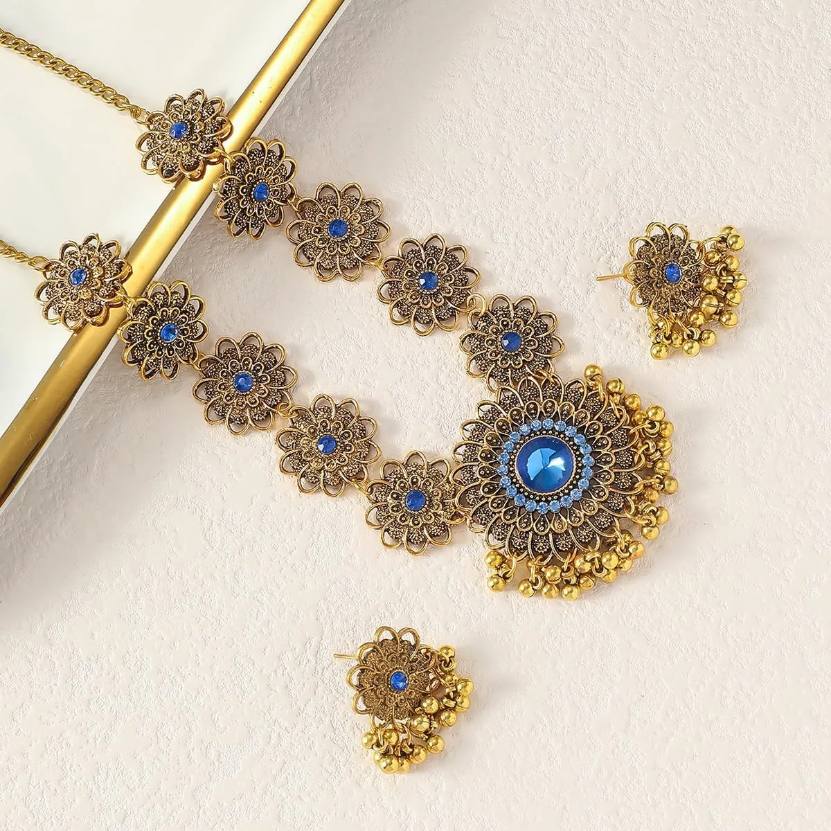 Bethynas Indian Jewelry Set for Women Boho Gold Crystal Flower Choker Necklace Retro Dangle Drop Earrings Traditional Bridal Wedding Belly Dance Accessories Set