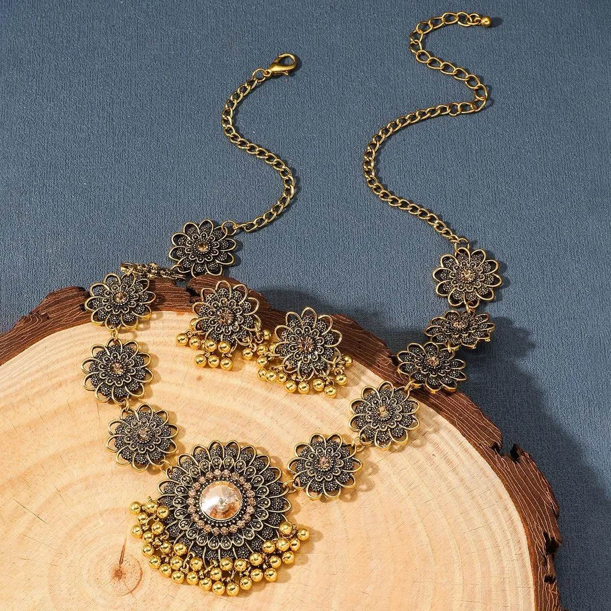 Bethynas Indian Jewelry Set for Women Boho Gold Crystal Flower Choker Necklace Retro Dangle Drop Earrings Traditional Bridal Wedding Belly Dance Accessories Set
