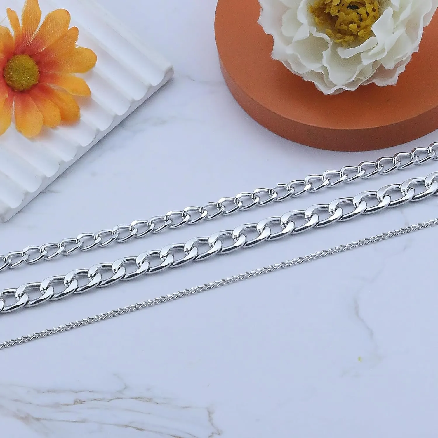 Chunky Gold Necklaces for Women Gold Layered Necklaces Punk 8090s Hip Hop Necklace Cuban Link Chain Necklaces Layered Choker Necklace Prom Jewelry Freaknik Outfit Accessories