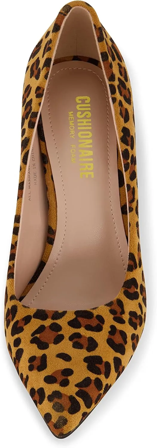 CUSHIONAIRE Women's Alta Dress Pump with  Comfort