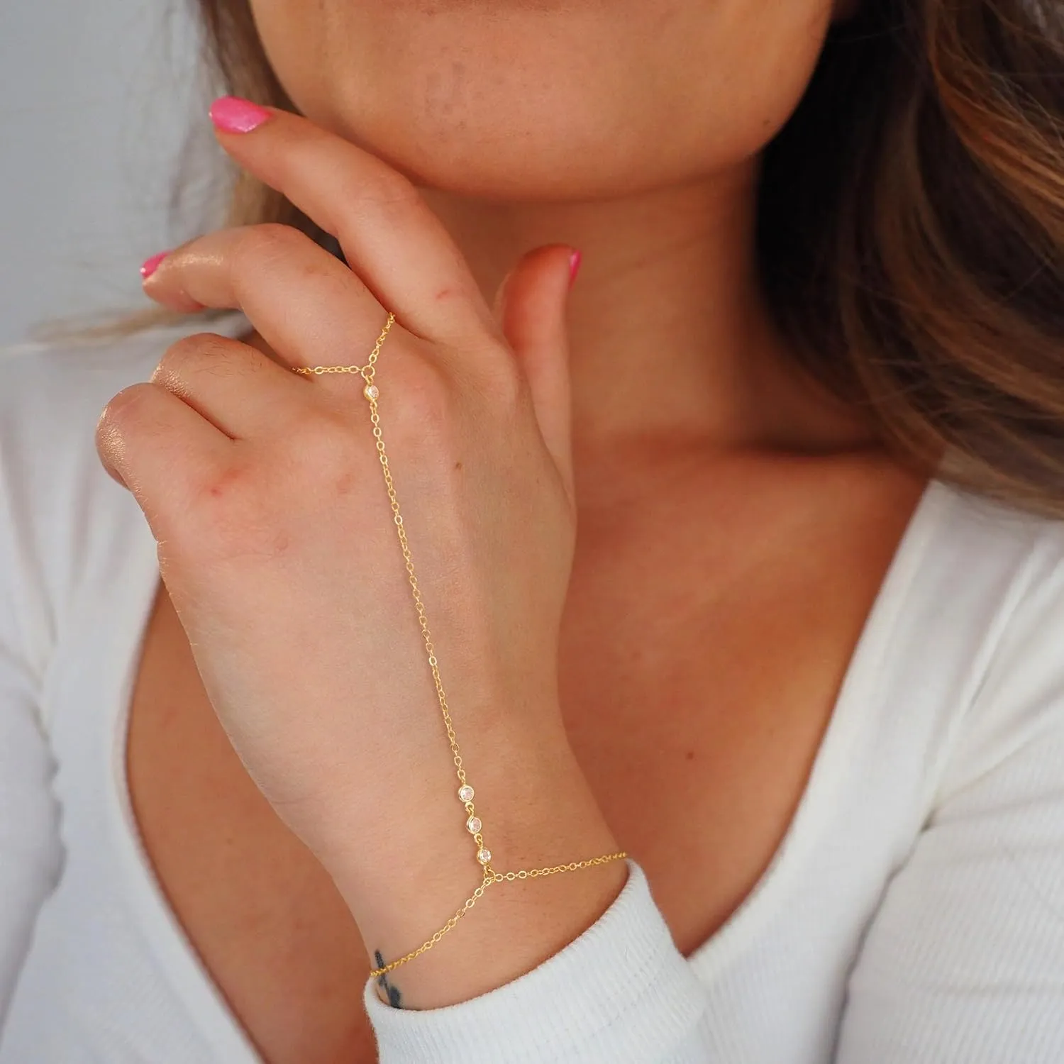 Gold Hand Chain Bracelet for Women, 14k Gold Plated Finger Ring Bracelet Dainty Adjustable Gold Hand Bracelets for Women Non Tarnish Trendy Simple Jewelry for Women