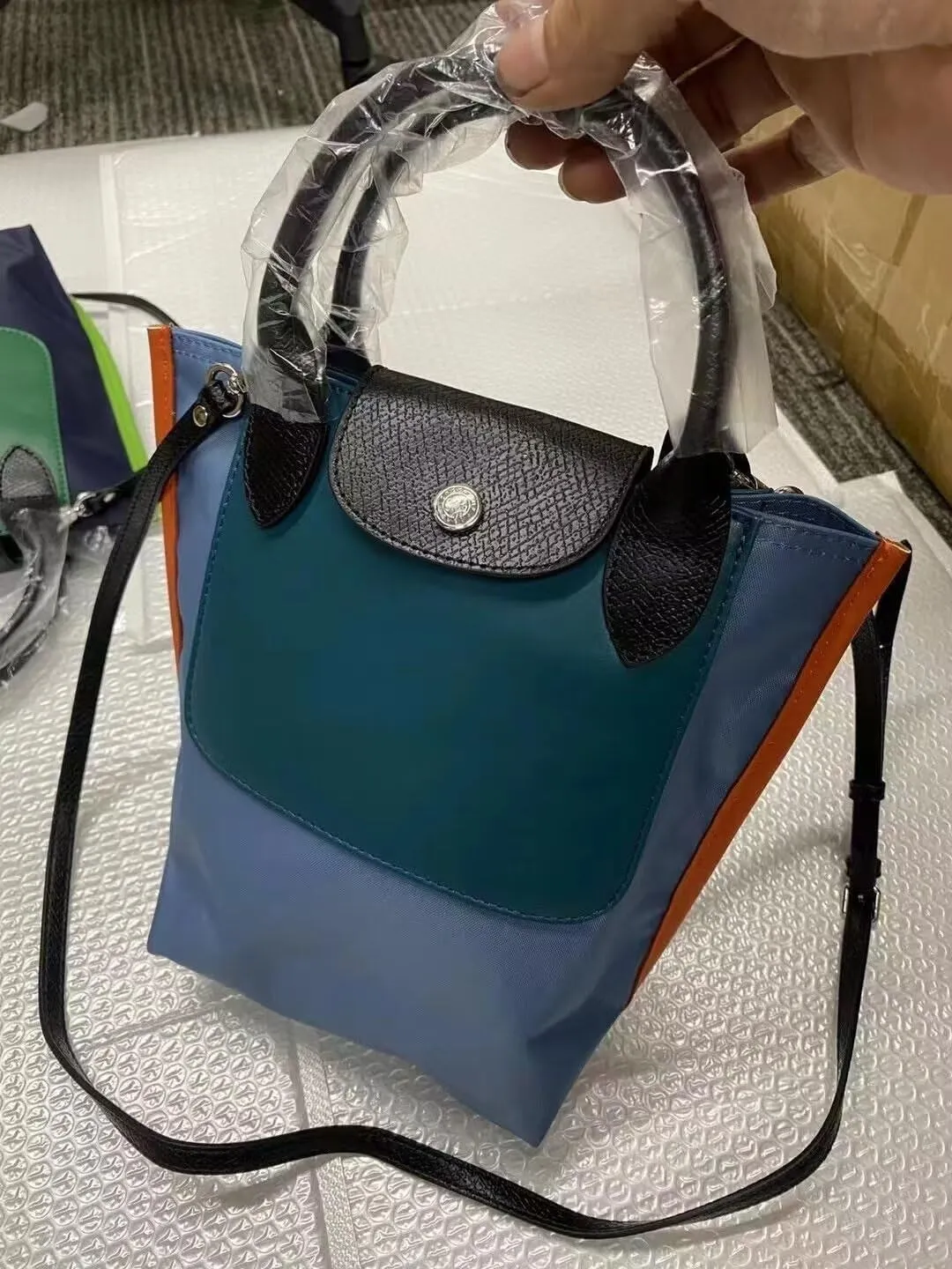 MAIITRIP Color-Block Purse and Handbag with Adjustable Strap,PU Leather Waterproof Crossbody Bag for Women,Top Handle Satchel