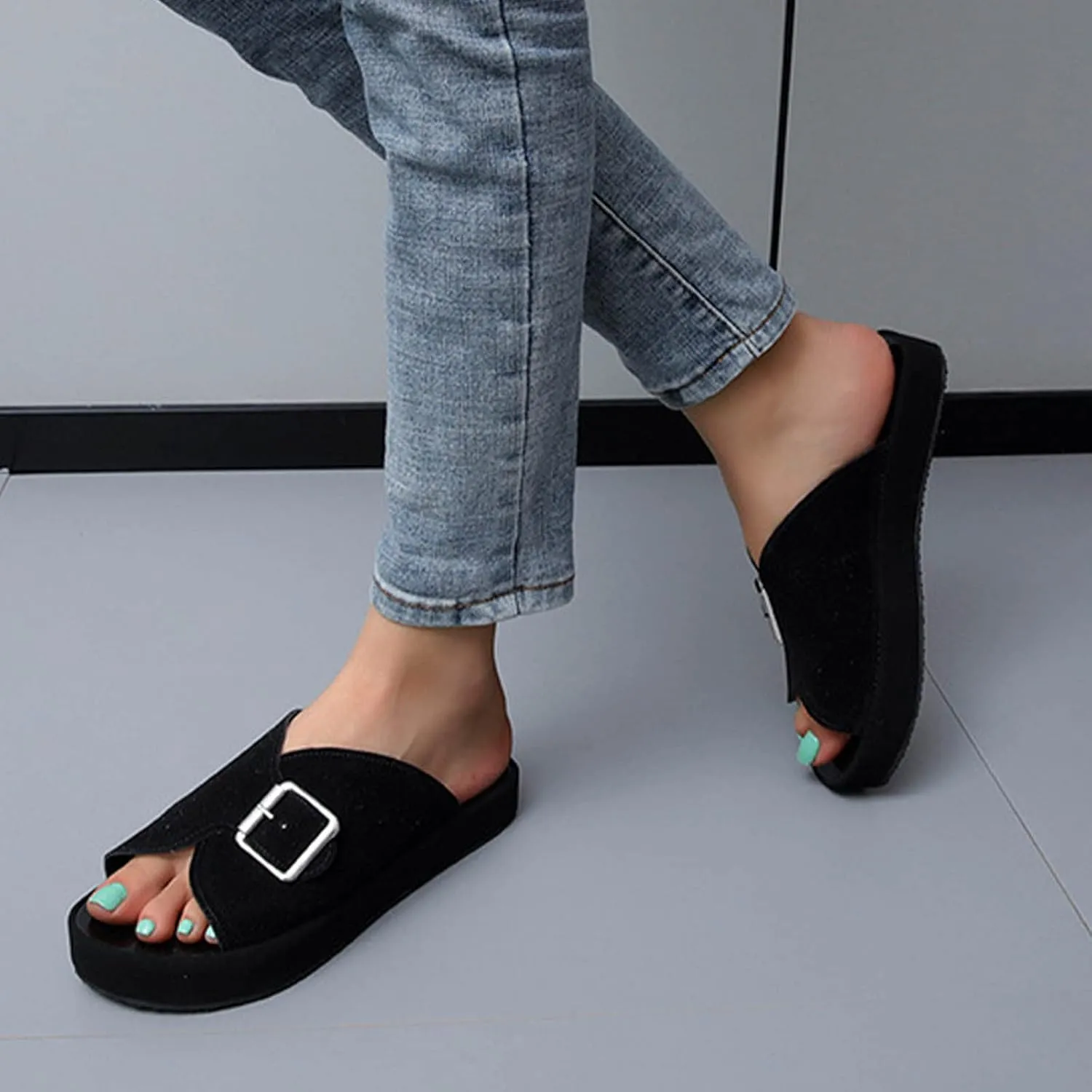 oiangi Sandals for Women Dressy Summer Flats Round Toe Open Toe Buckle Slip on Platform Slippers Comfortable Outdoor Non-Slip Ladies Beach Shoes Slides
