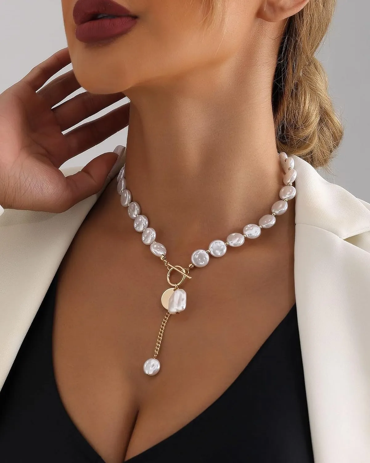 Pearl Necklaces for Women 14k Gold Plated Layered Pearl Necklaces Dainty Pearl Pendant Necklace Freshwater Pearls Choker Necklace Wedding Pearl Necklaces Pearl Jewelry Gifts