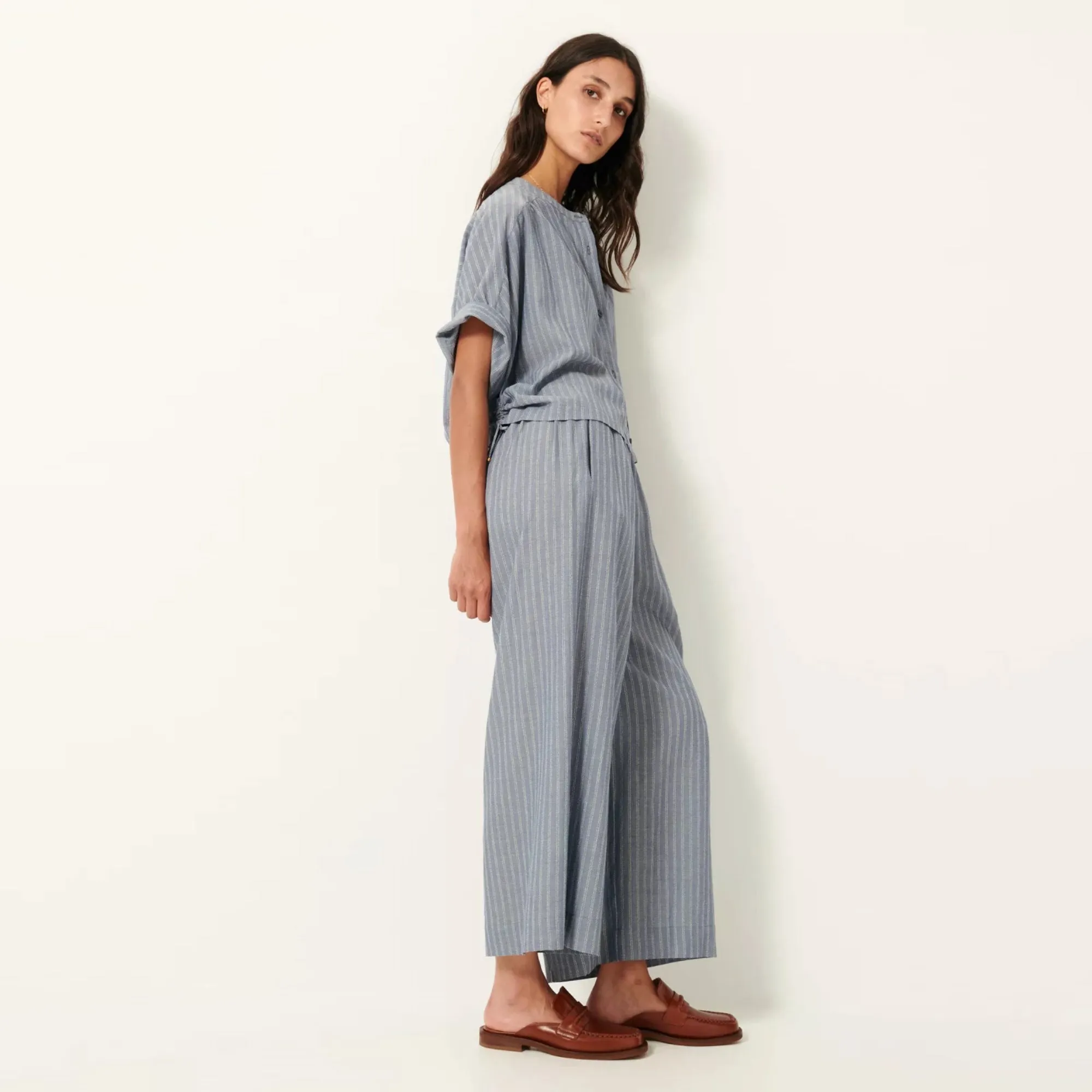 Reva Short Blouse (Chambray Blue)