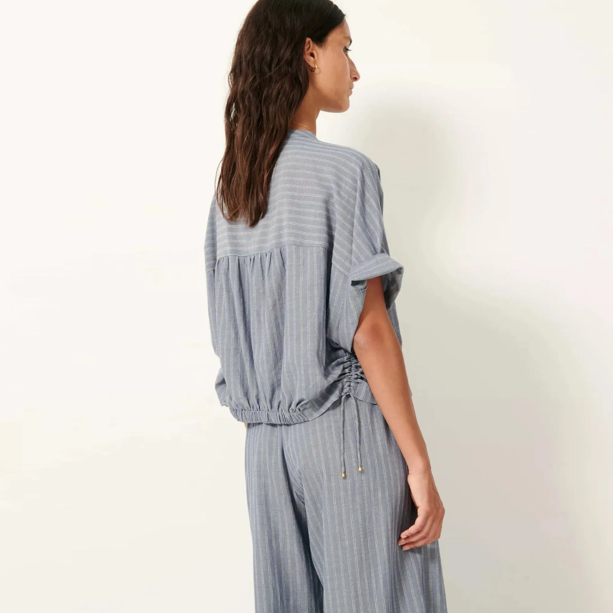 Reva Short Blouse (Chambray Blue)