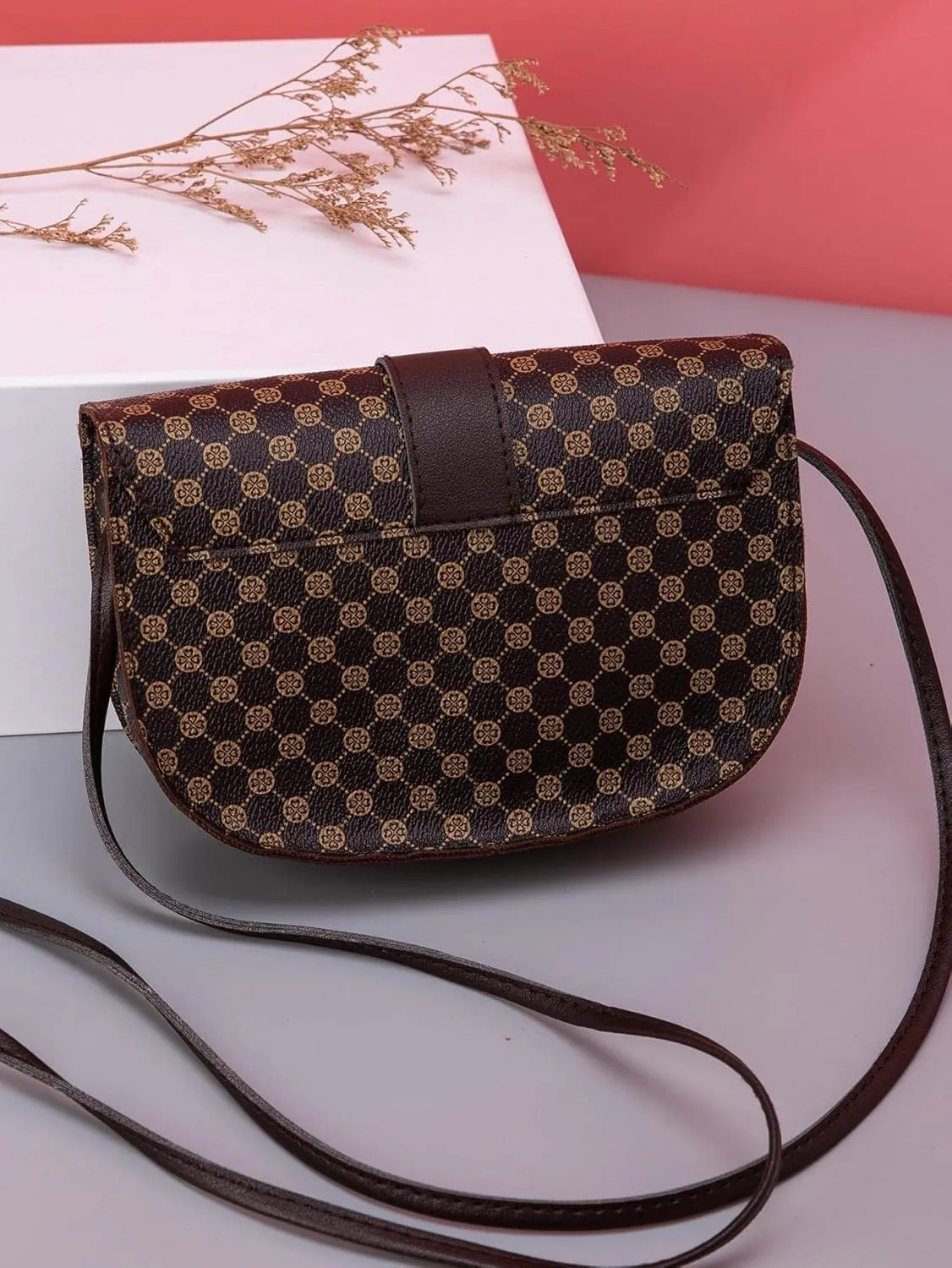 SweatyRocks Women's Allover Print PU Leather Crossbody Bag Vintage Flap Shoulder Bag Business Solid Mini Saddle Bag